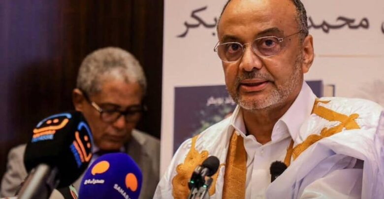 ولد بوبكر يكشف تفاصيل إدارة المرحلة الانتقالية وتحدياتها في كتاب جديد